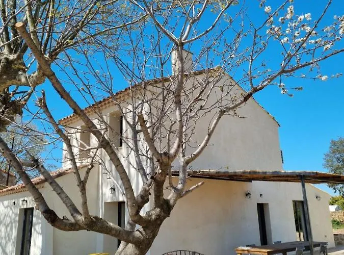 Villa Cerisier climatisée, à la campagne