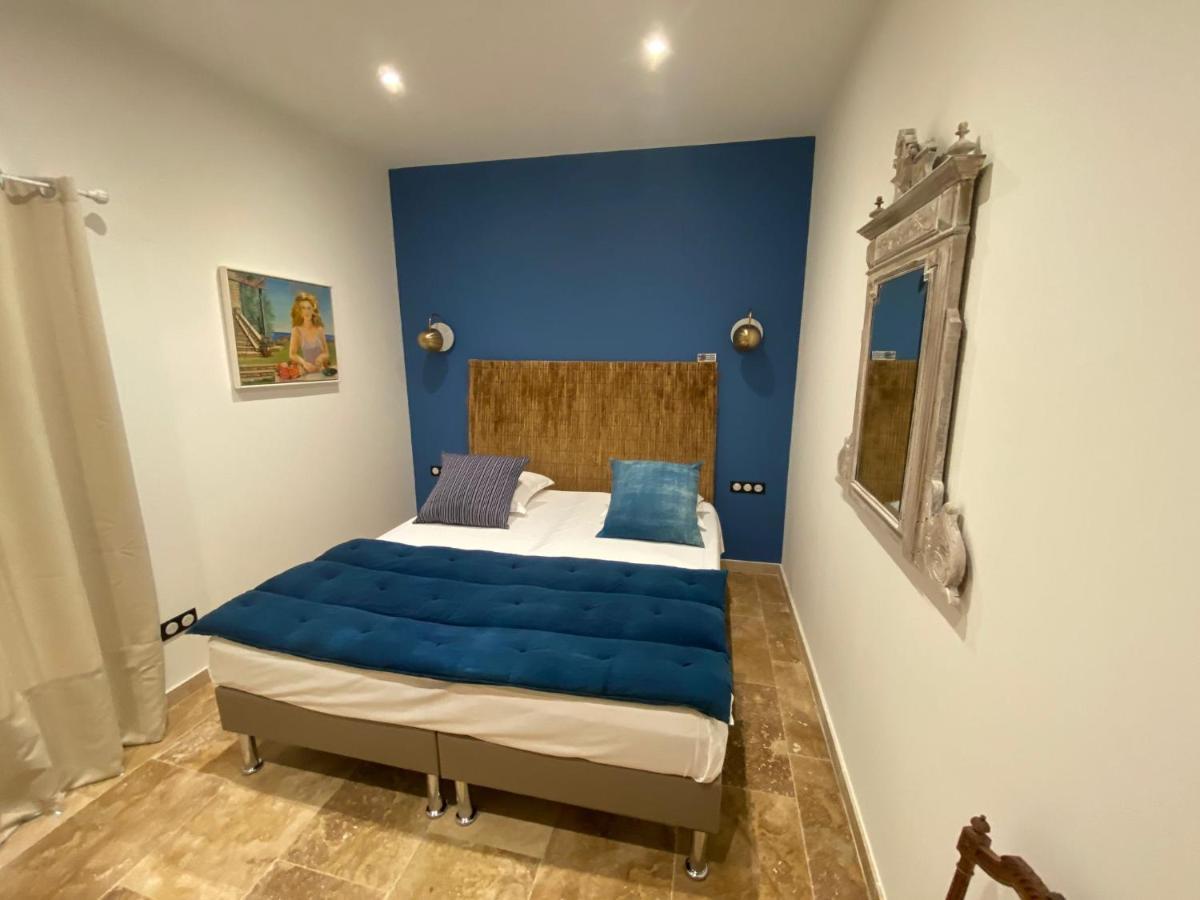 Cerisier Climatisée, à La Campagne Villa Arles
