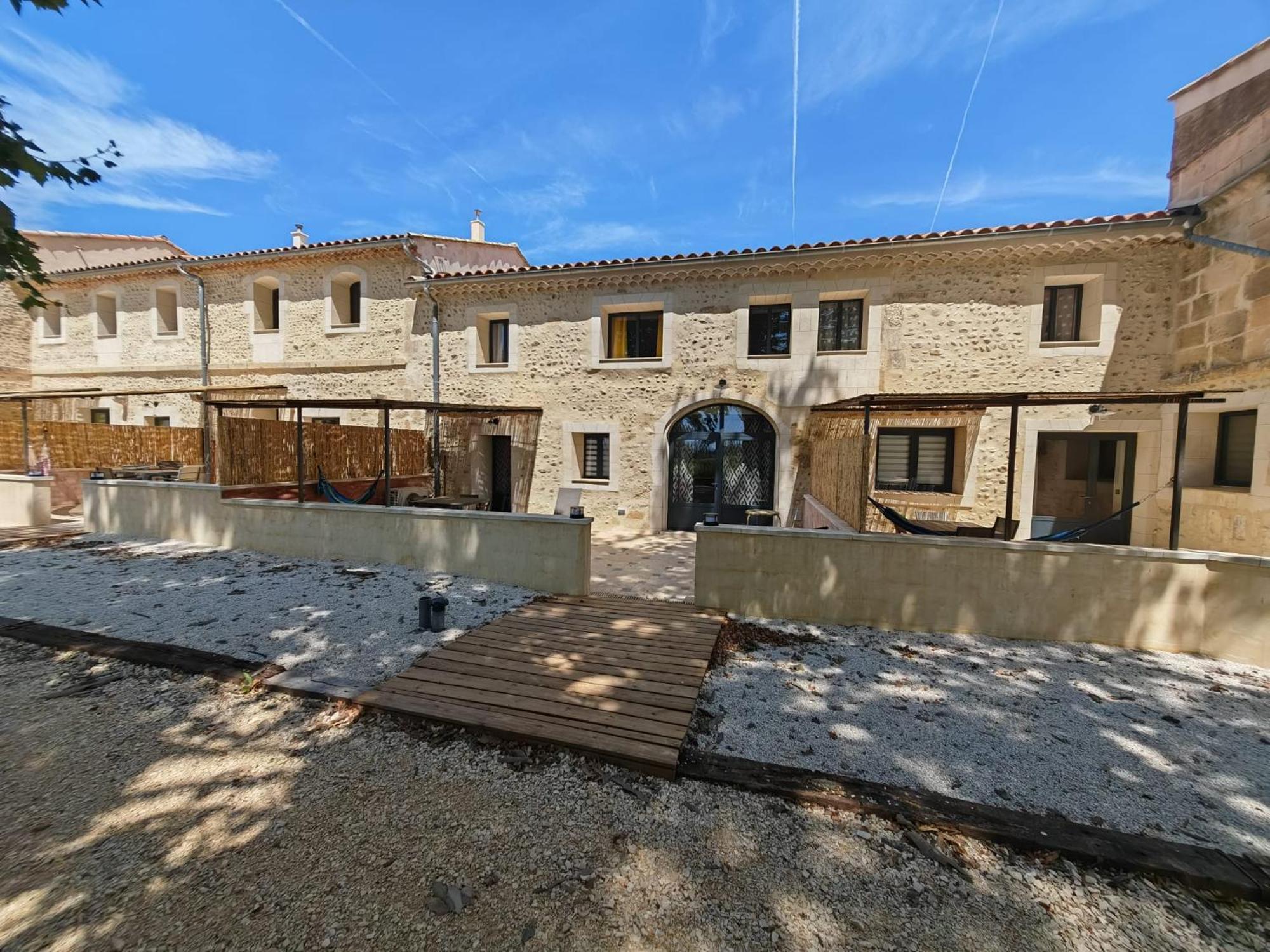 Villa Cerisier Climatisée, à La Campagne *